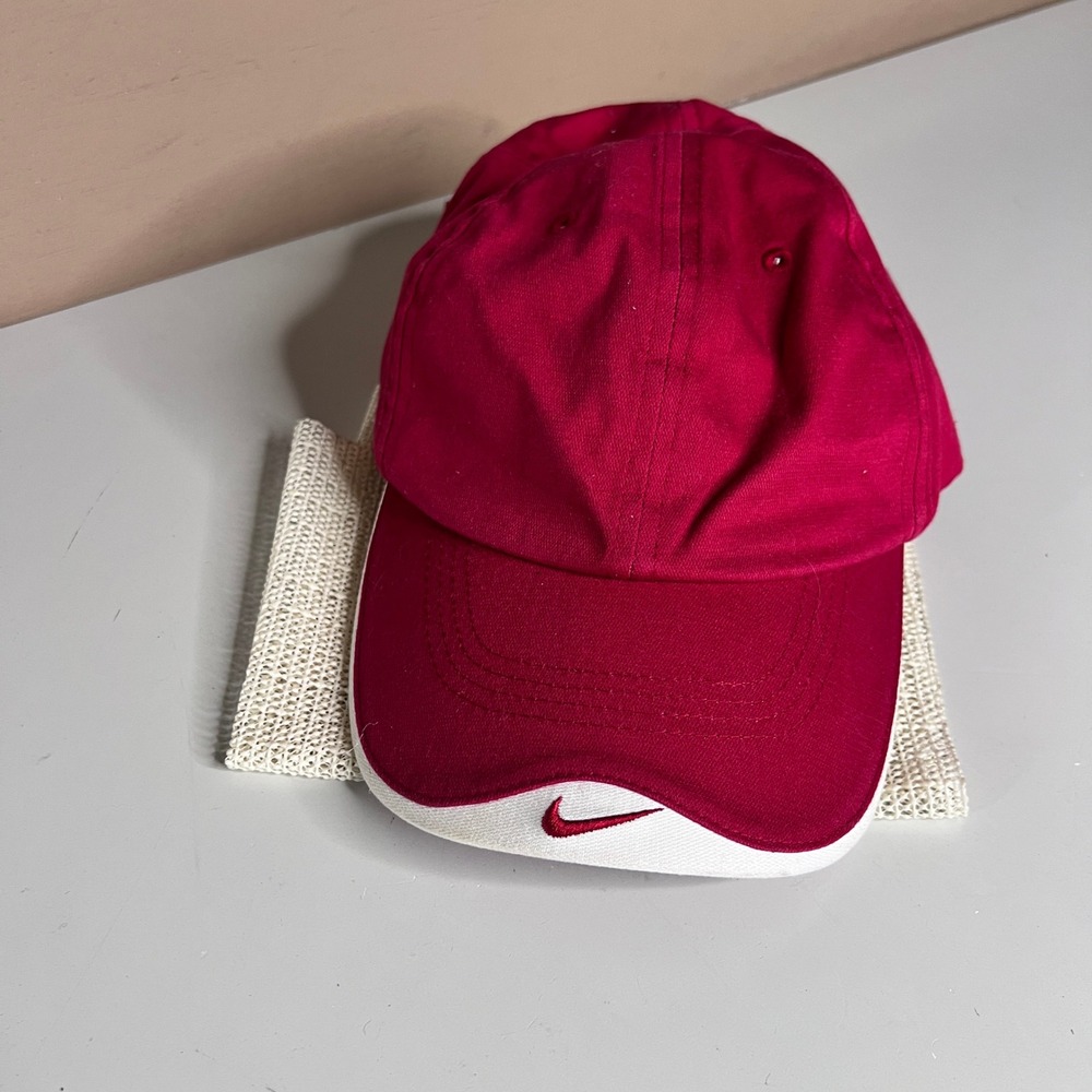 Nike Tiger Woods Golf Hat Red White Swoosh Adjustable Strapback Cotton Cap